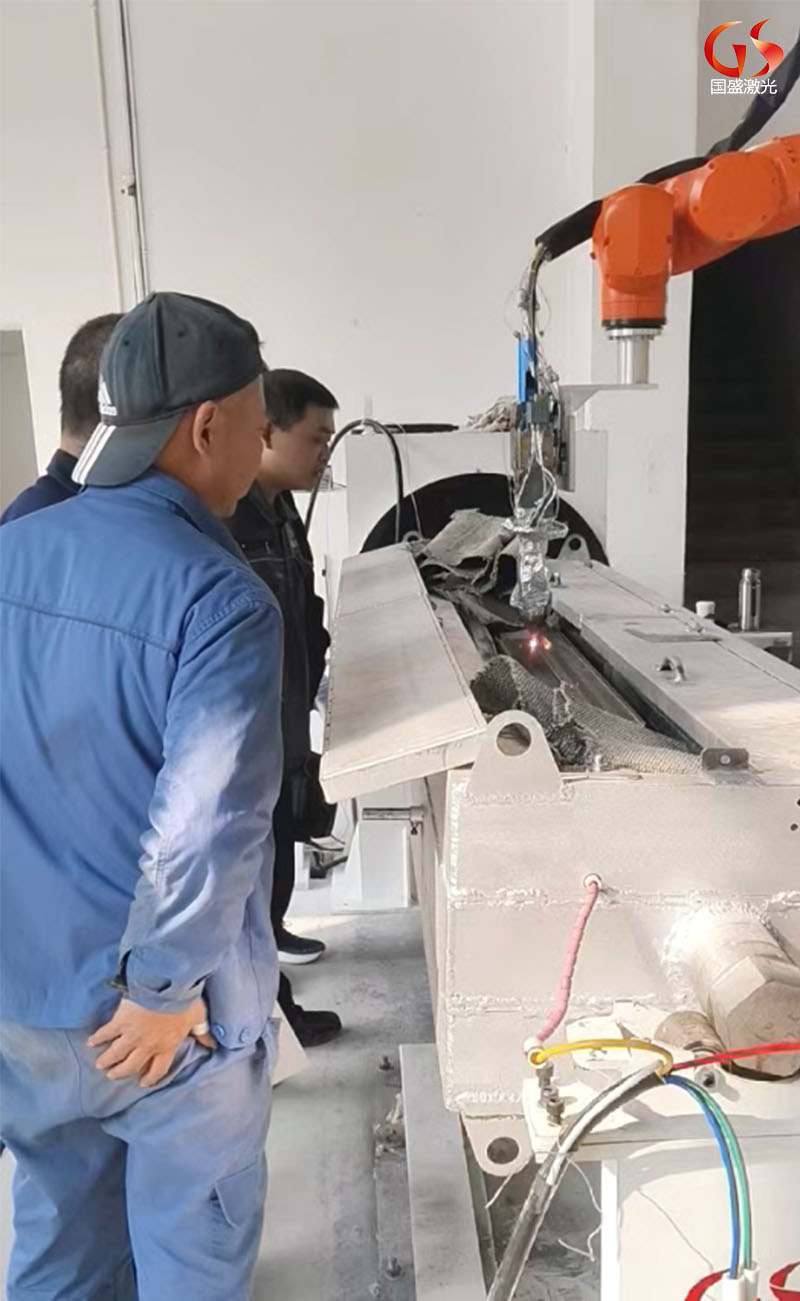 石油阀门导轨修复的革命性突破：高速激光熔覆技术的..